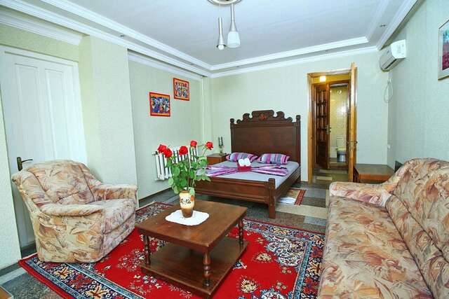 Гостевой дом Babilina B&B Тбилиси-47